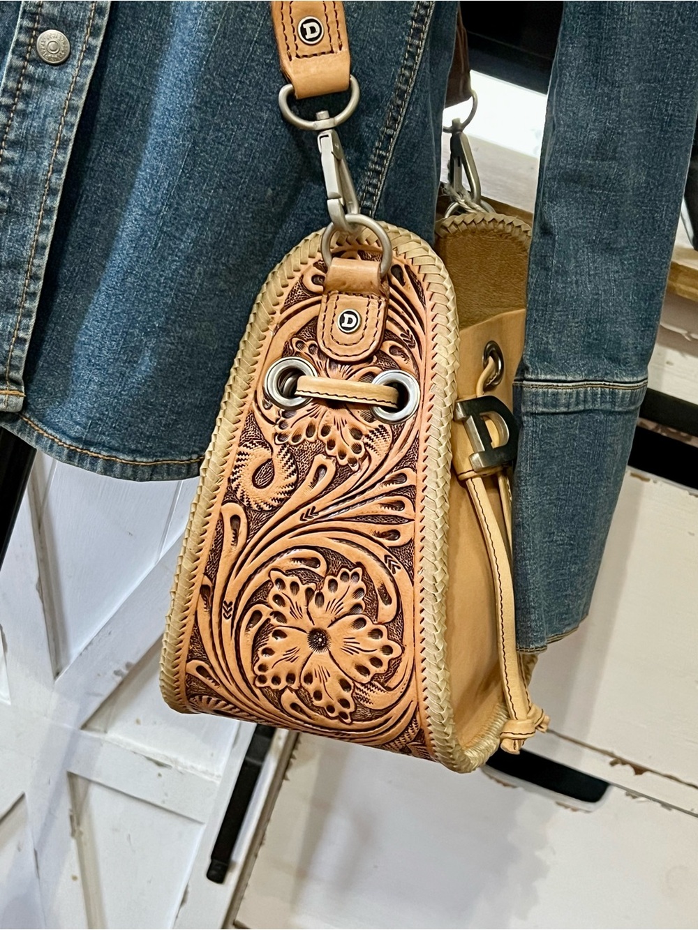 Double D Ranch Stirrup Crossbody with Dust Bag - Picture 15 of 16